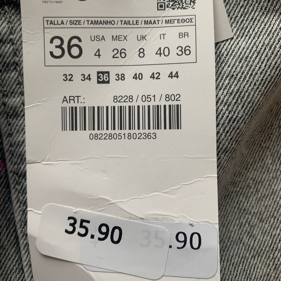 ZARA Denim Shorts - Picture 4 of 4